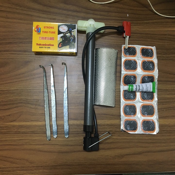 Bộ vá xe đạp xe máy MINI, bộ vá dự phòng cực CẦN THIẾT cho lái xe