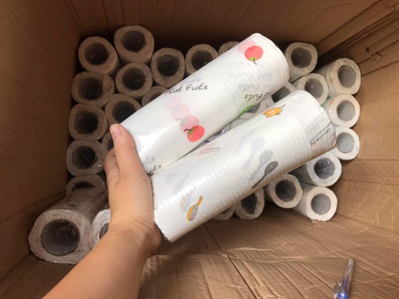 CUỘN GIẤY LAO ĐA NĂNG VẢI KHÔNG DỆT