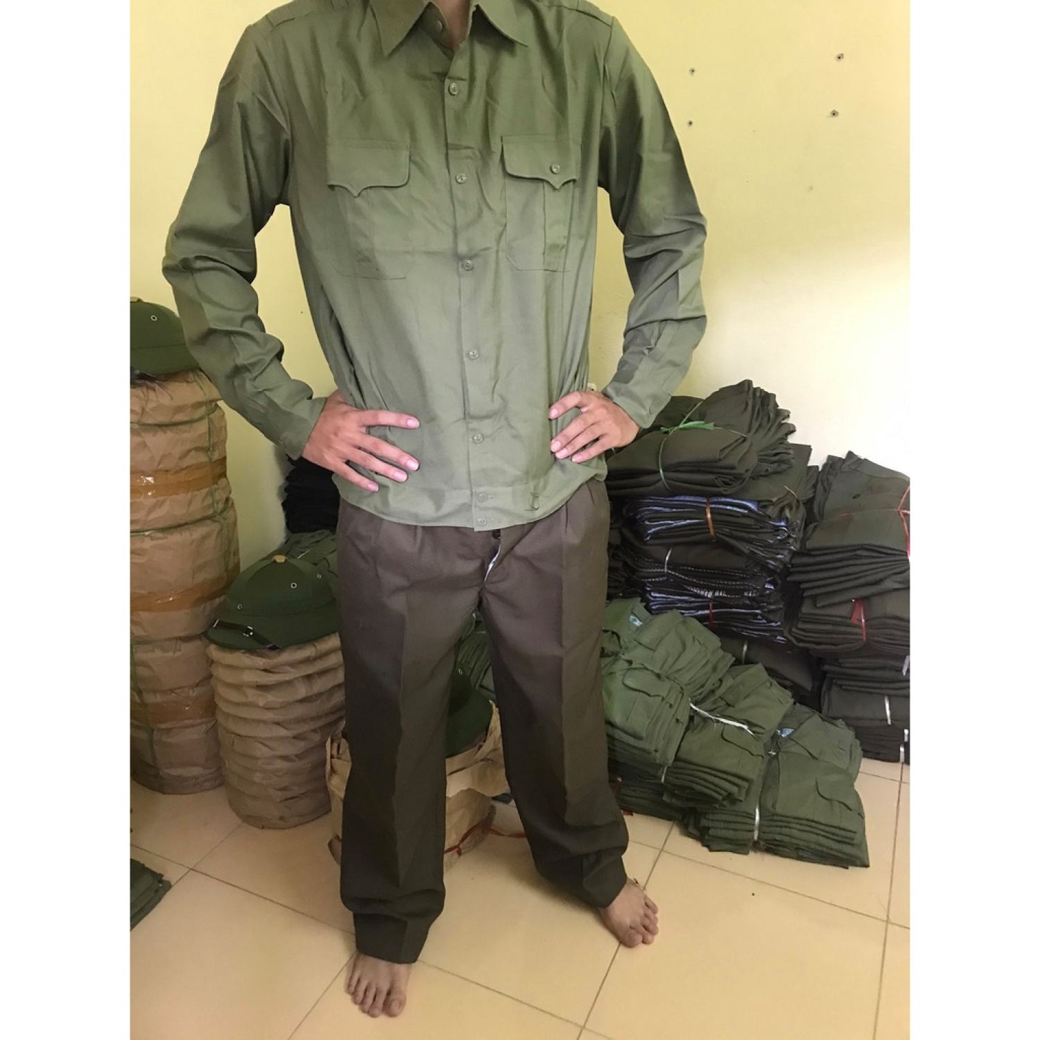 Quần dạ (trυng) màu cỏ úa