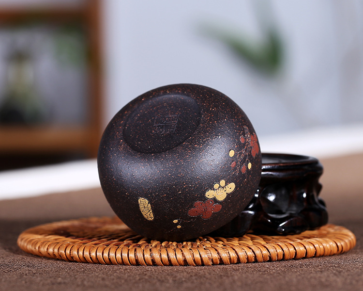 Chén Tử Sa Nghi Hưng Mai Hoa 50 ml (Hắc Kim Sa)