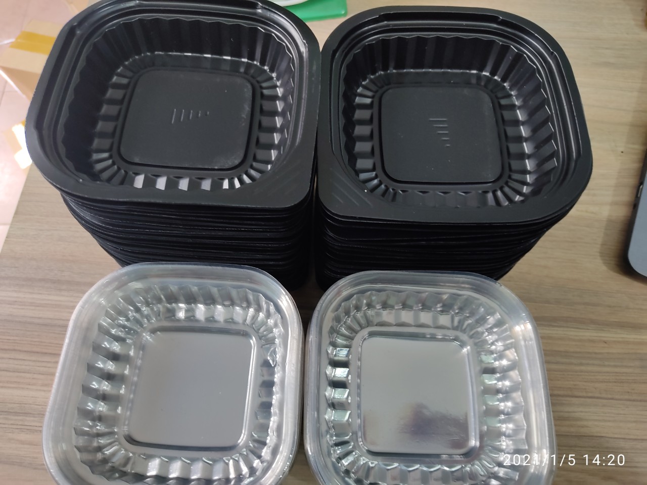 HỘP NHỰA HT12 100 CÁI