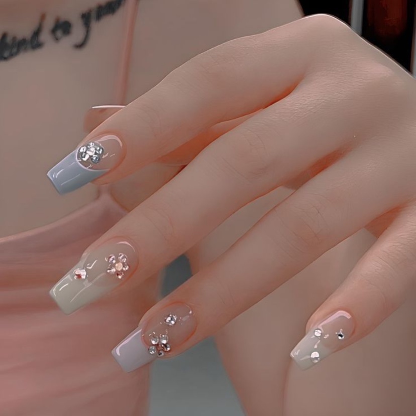 Charm Đính Móng DIOR ,Phụ KiệnTrang Trí Móng - Nail 937