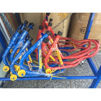 Pên nâng xe / Giá đỡ cho mọi loại xe.