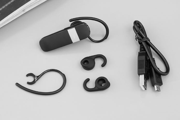 Tai nghe Bluetooth Talk 15 Đen