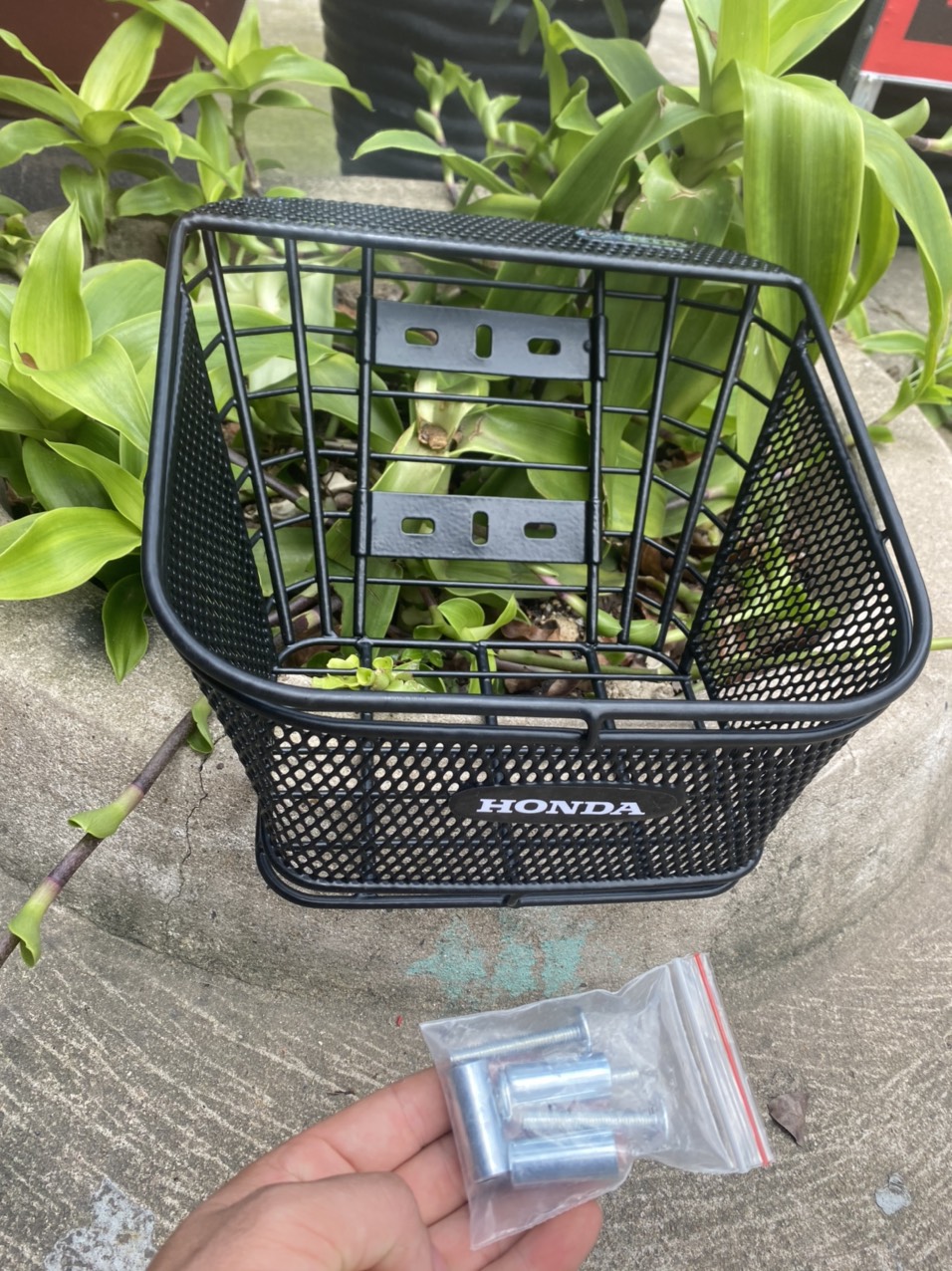 Rổ Lưới Thái HONDA gắn Wave nhỏ, RS, Wave lớn, WS100 kèm ốc dùng chung cac dòng xe ware