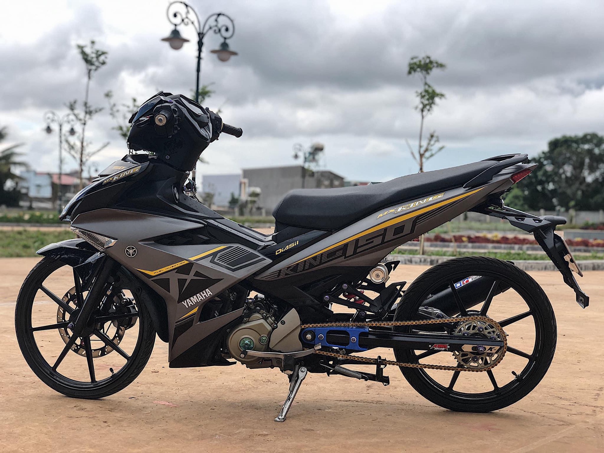 Tem rời ex 150 Mxking dán xe xám nhám