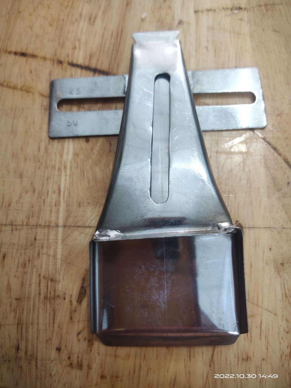 cữ ủi nẹp lưng nhiều sai số