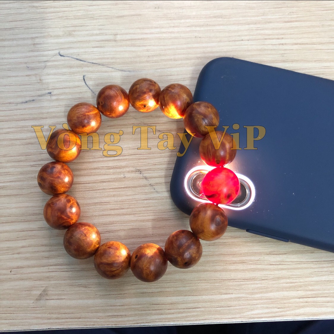 Vòng gỗ nu huyết long vip 14ly bao từng hạt