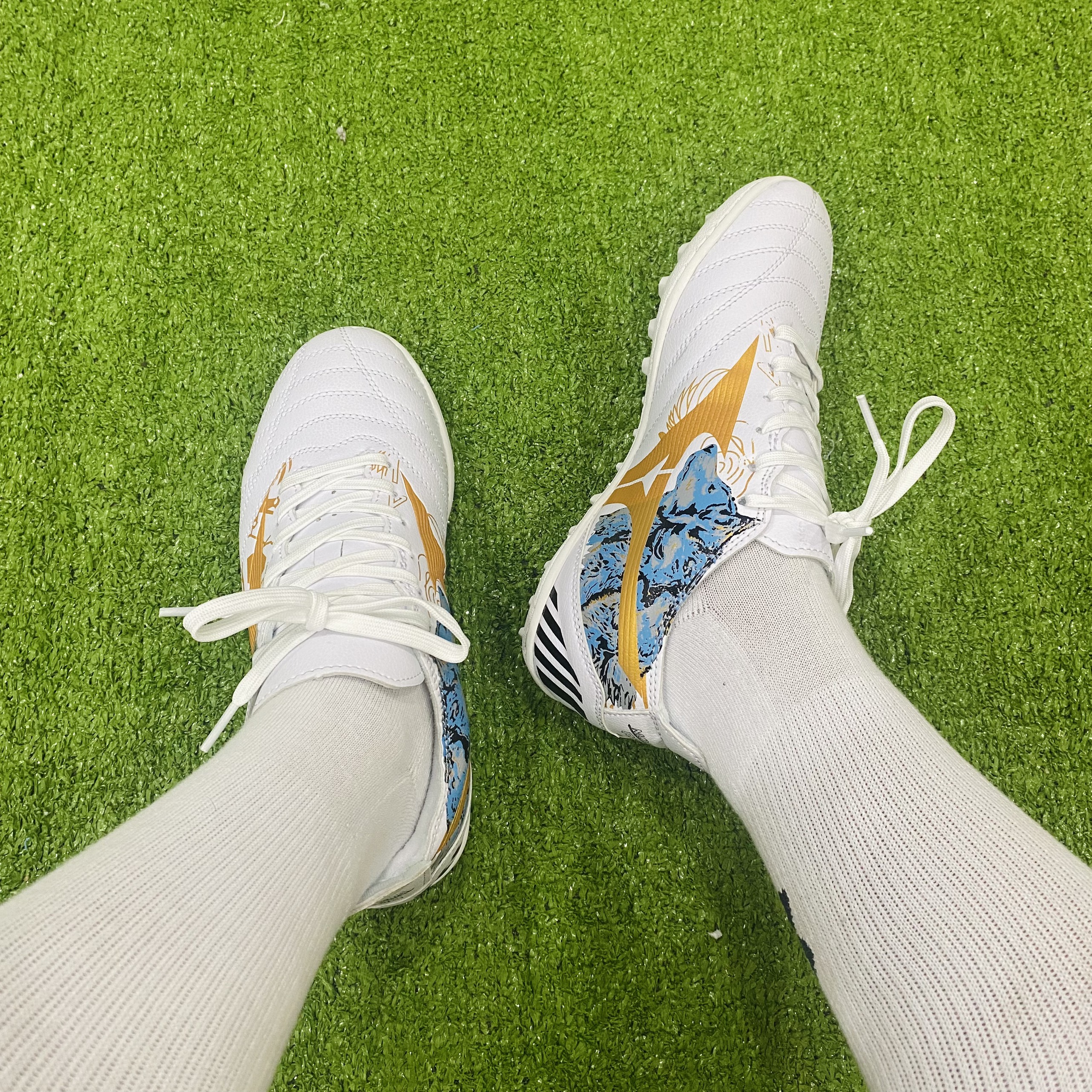 giày đá banh mizuno ramos,đế cao su khâu full đế