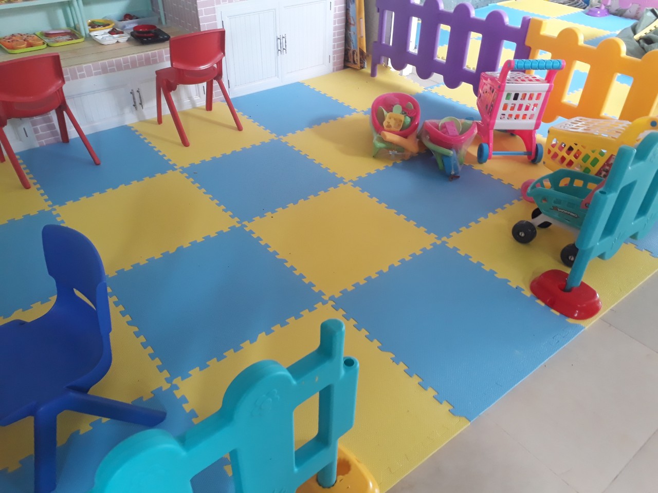 Set 9 Tấm Thảm Xốp Lót 60x60 dày 1cm ( đủ viền )