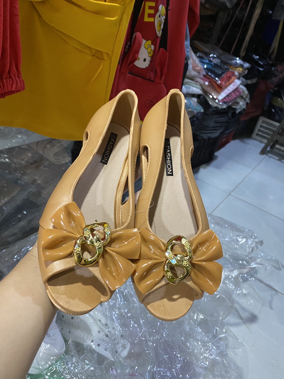 Giày nhựa nữ mới 2213-2 nơ ba màu đẹp