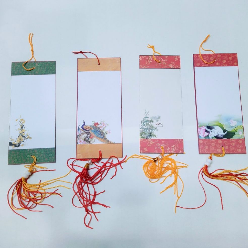 set 10 tờ Giấy viết thư pháp,Kích thước 8x18cm Có treo dây như hìnhDùng treo mai đào