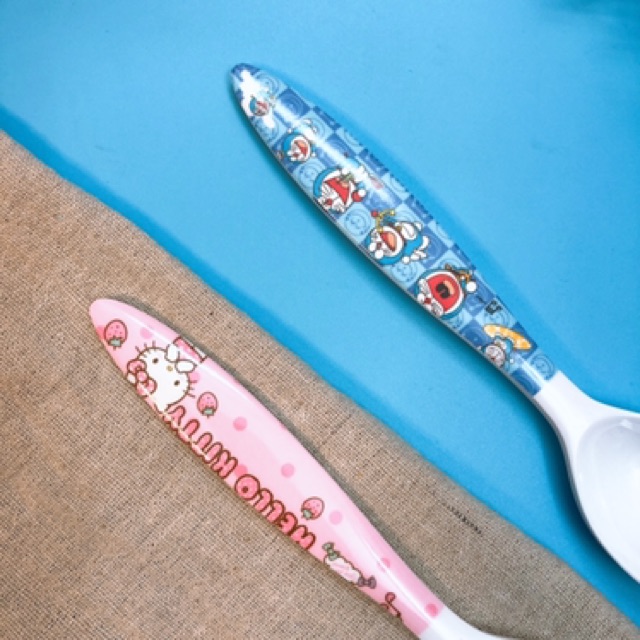 [HCM]Thìa Melamin Hellokitty Doreamon