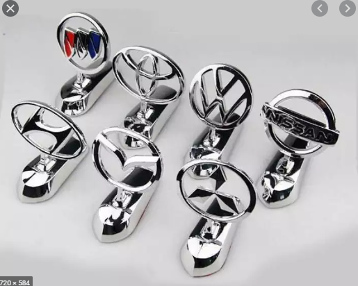 Logo thương hiệu gắn mui xe Hyundai cực đẹp