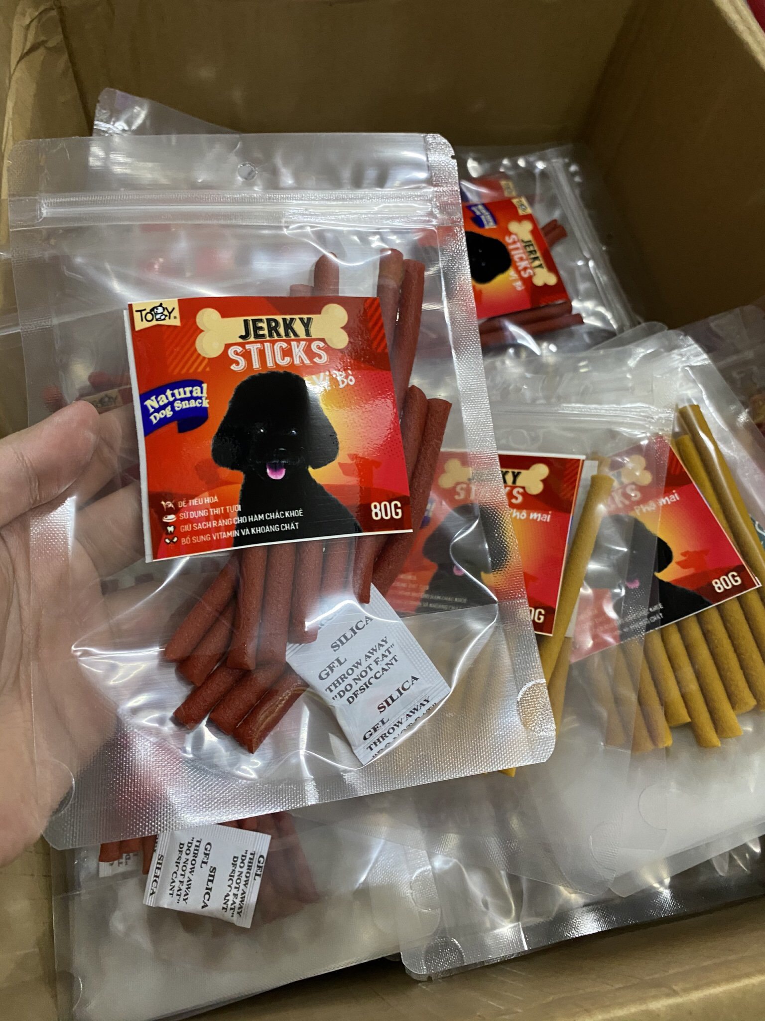 [HCM]Snack Que Mềm Cuộn Cho Chó TOBY 80g