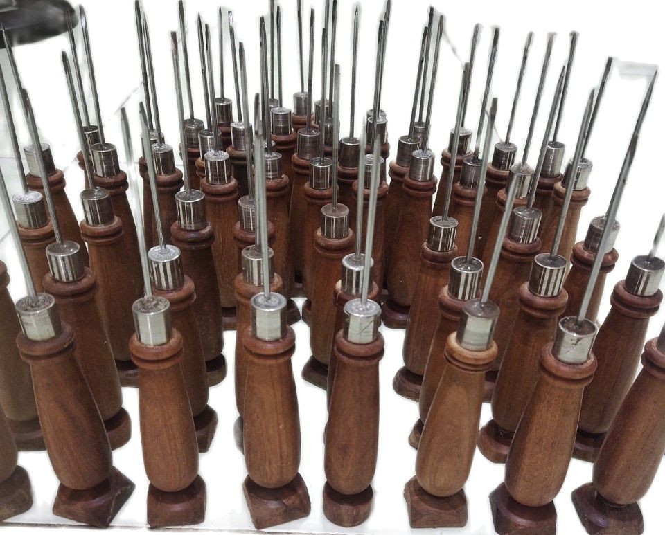 tô vít 3ly cán gỗ cao cấp