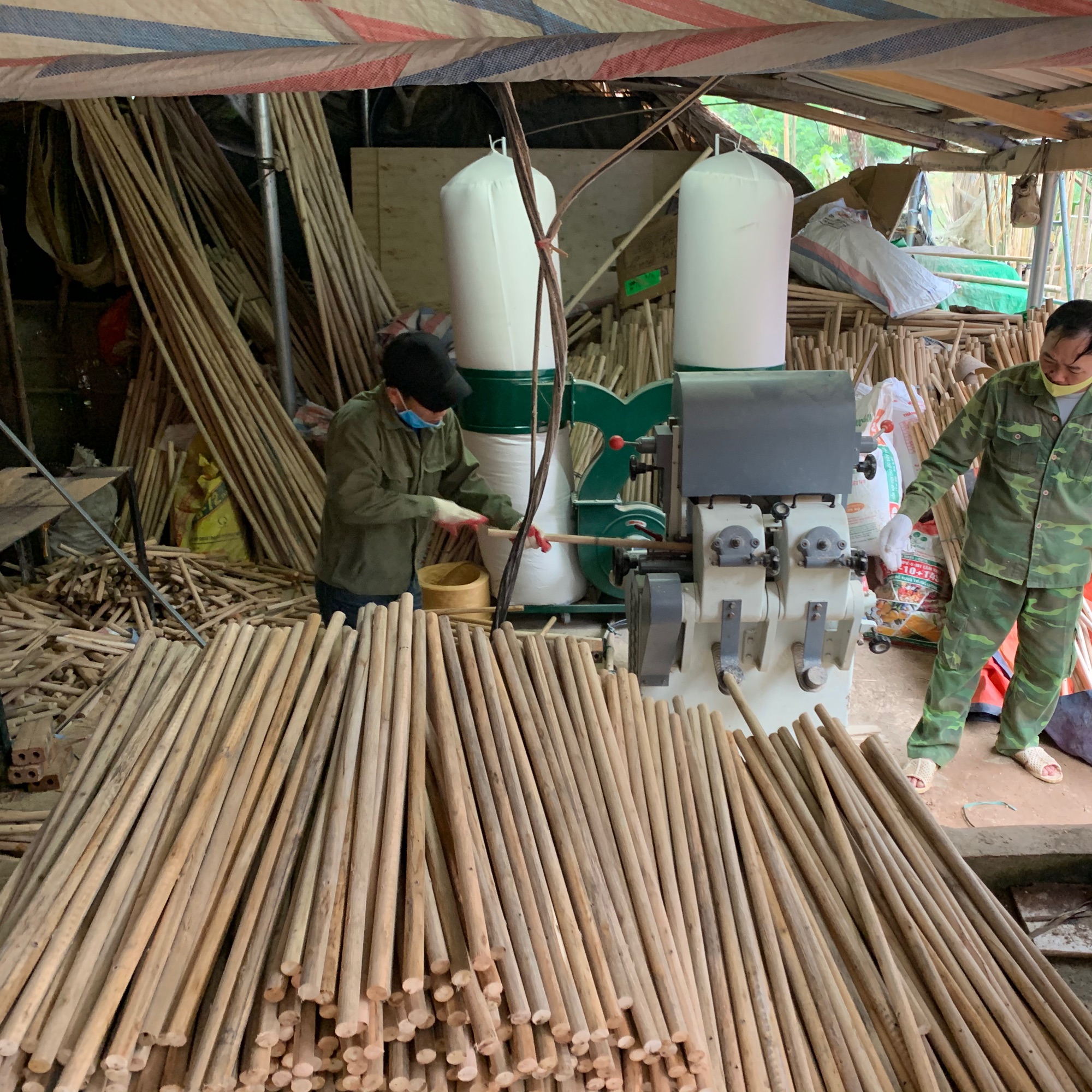 Thanh tròn phi 2cm dài 1m