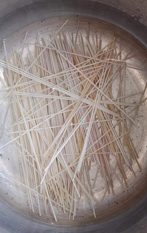 Mì ăn dặm rau củ hữu cơ Mennosato cho bé (mỳ sợi rau củ tách muối)