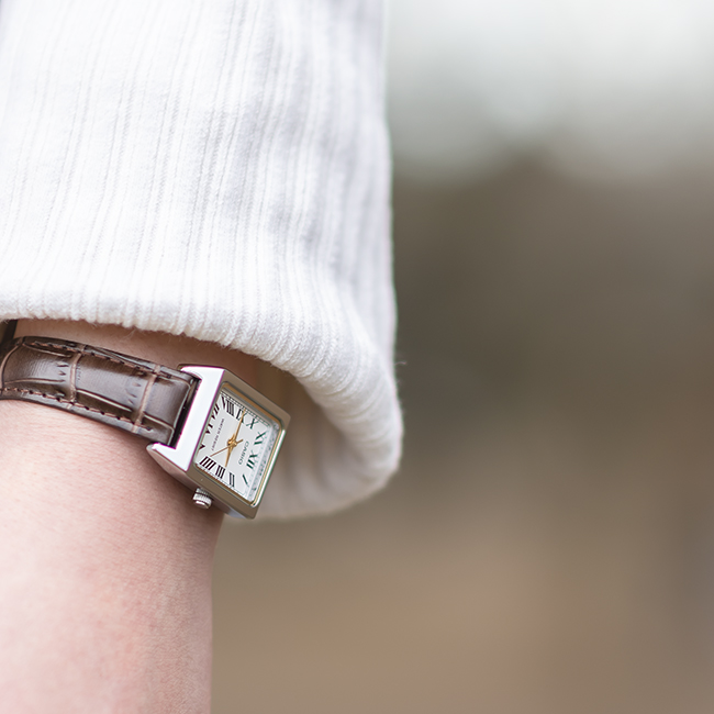 Đồng hồ nữ dây da Casio Anh Khuê LTP-V007L-7B2UDF