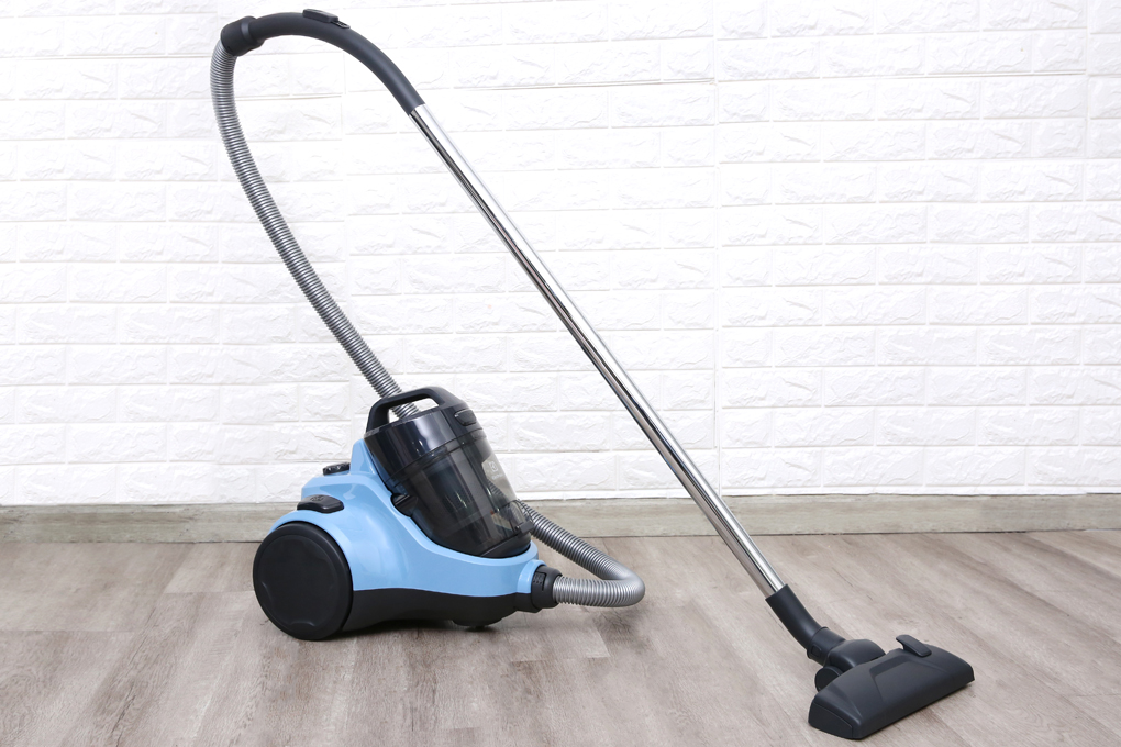 [HCM]Máy hút bụi Electrolux EC31-2BB 1800W