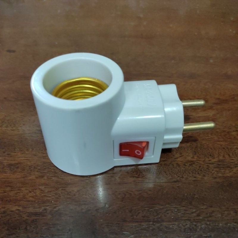 Đui đèn liền phích cắm có công tắc cao cấp SOPOKA