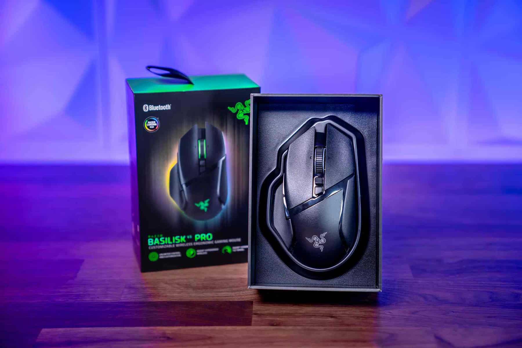 Chuột Razer Basilisk V3 Pro + Mouse Dock Pro | Hàng chính hãng