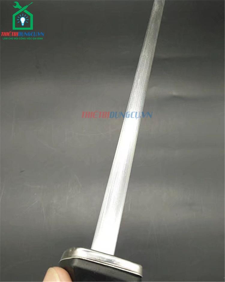 Cây mài dao cán nhựa màu đen