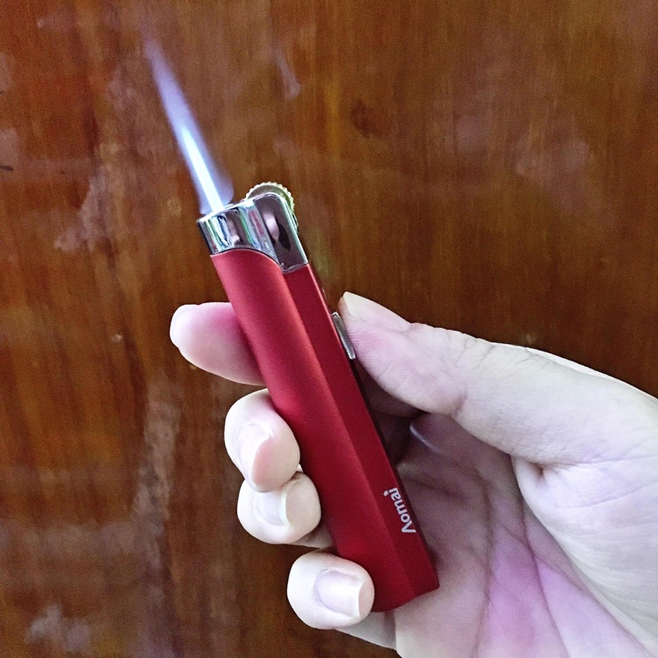 (HOT HOT) BẬT LỬA KHÒ AOMAI 228, GAS ĐÁ RÃNH TAY