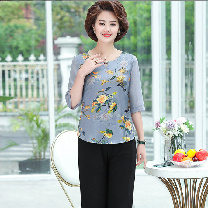 Bộ quần áo trung niên cho mẹ U50