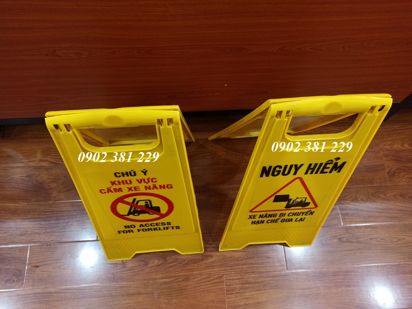 Biển cảnh báo XE NÂNG chữ A - gấp gọn