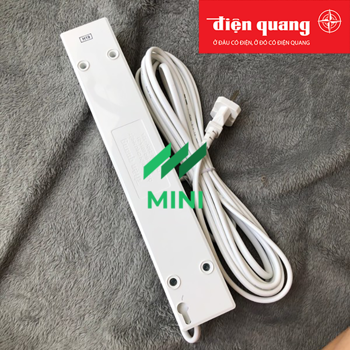 Ổ cắm Điện Quang 001A-01 (6 lỗ 2 chấu)
