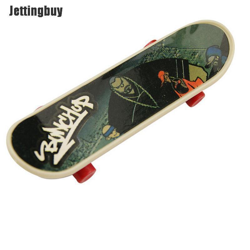 Jettingbuy 1X Mini Finger Board Skateboard Novelty Kids Boys Girls Toy Gift for Party 3.7"