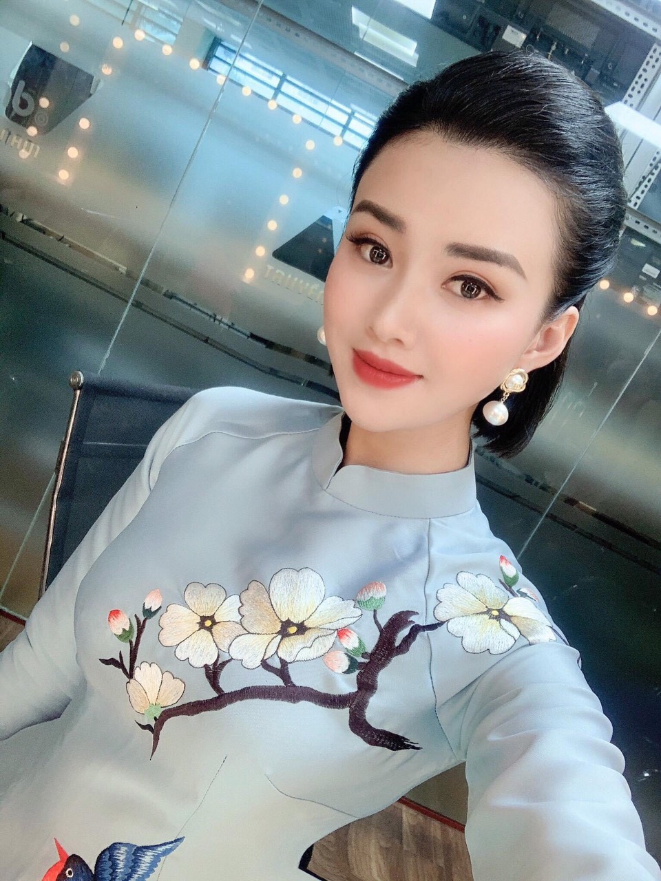 [MẪU HOT NHẤT ] Áo dài lụa tây thi thêu lắc tay siêu sang