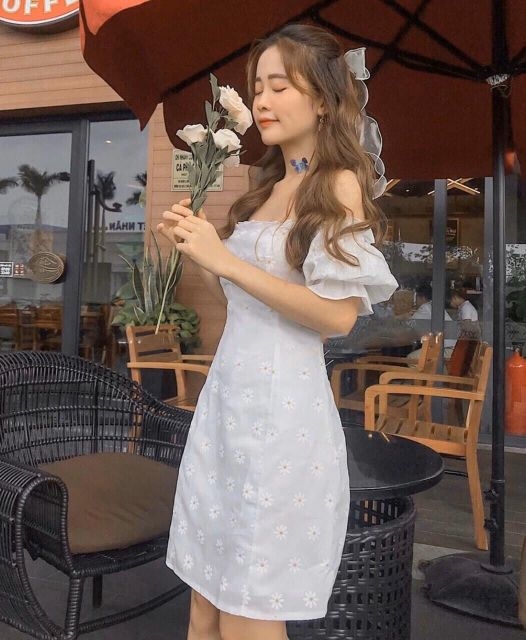 [HCM]đầm hoa cúc trắng cổ