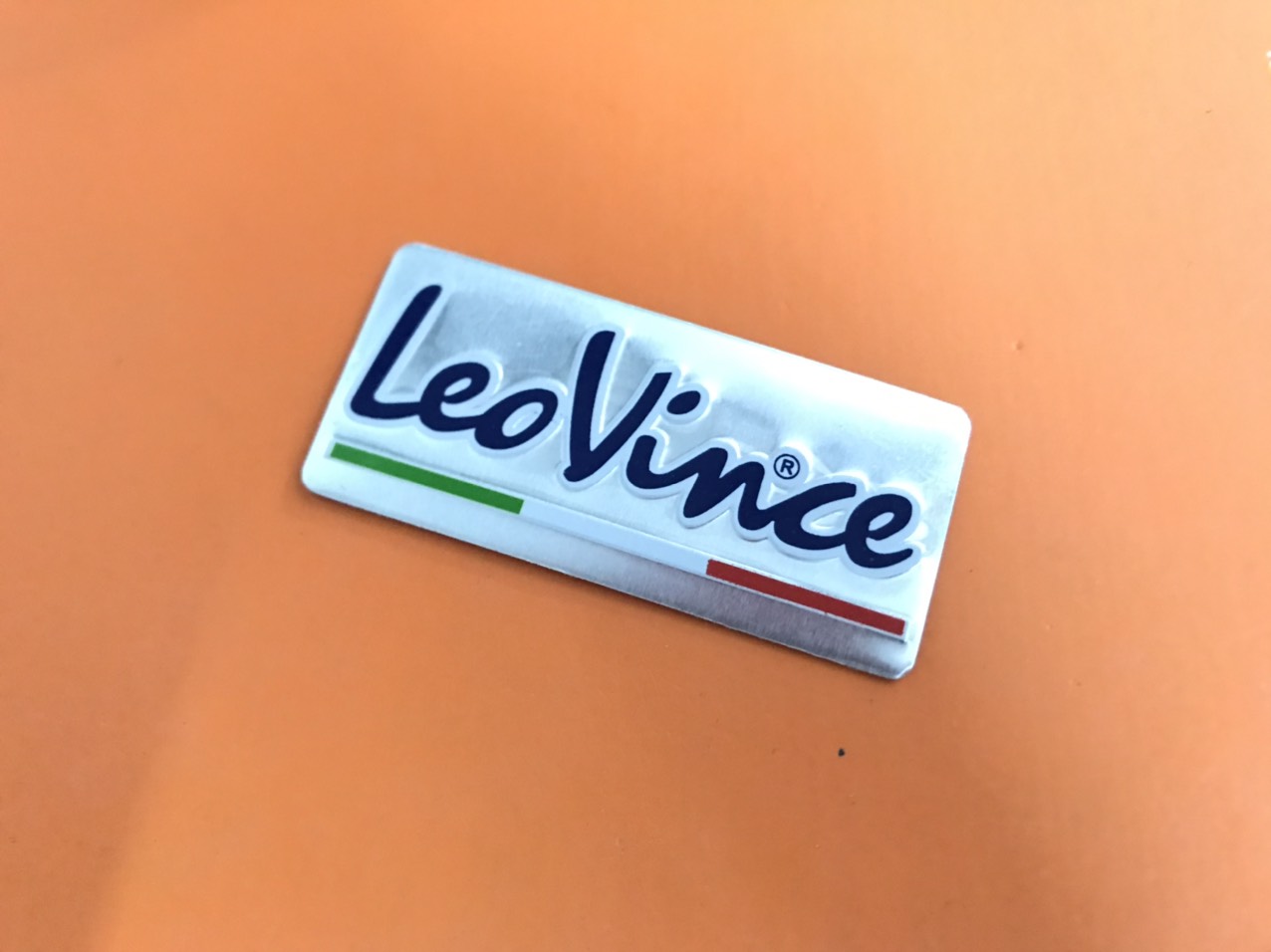 Tem Leovince nhôm