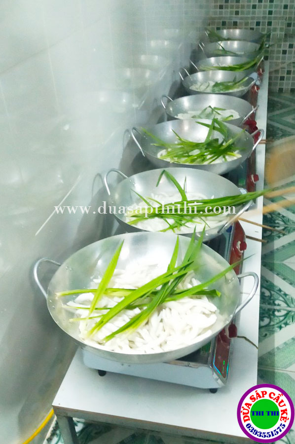 1KG MỨT DỪA SÁP LOẠI 1 VỊ LÁ DỨA