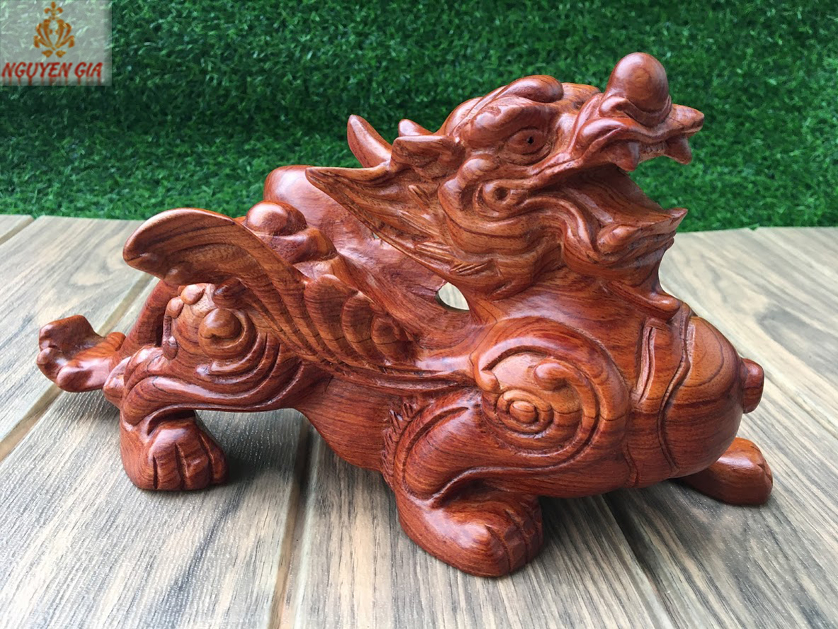 Tỳ hưu phong thủy gỗ Hương 30 cm