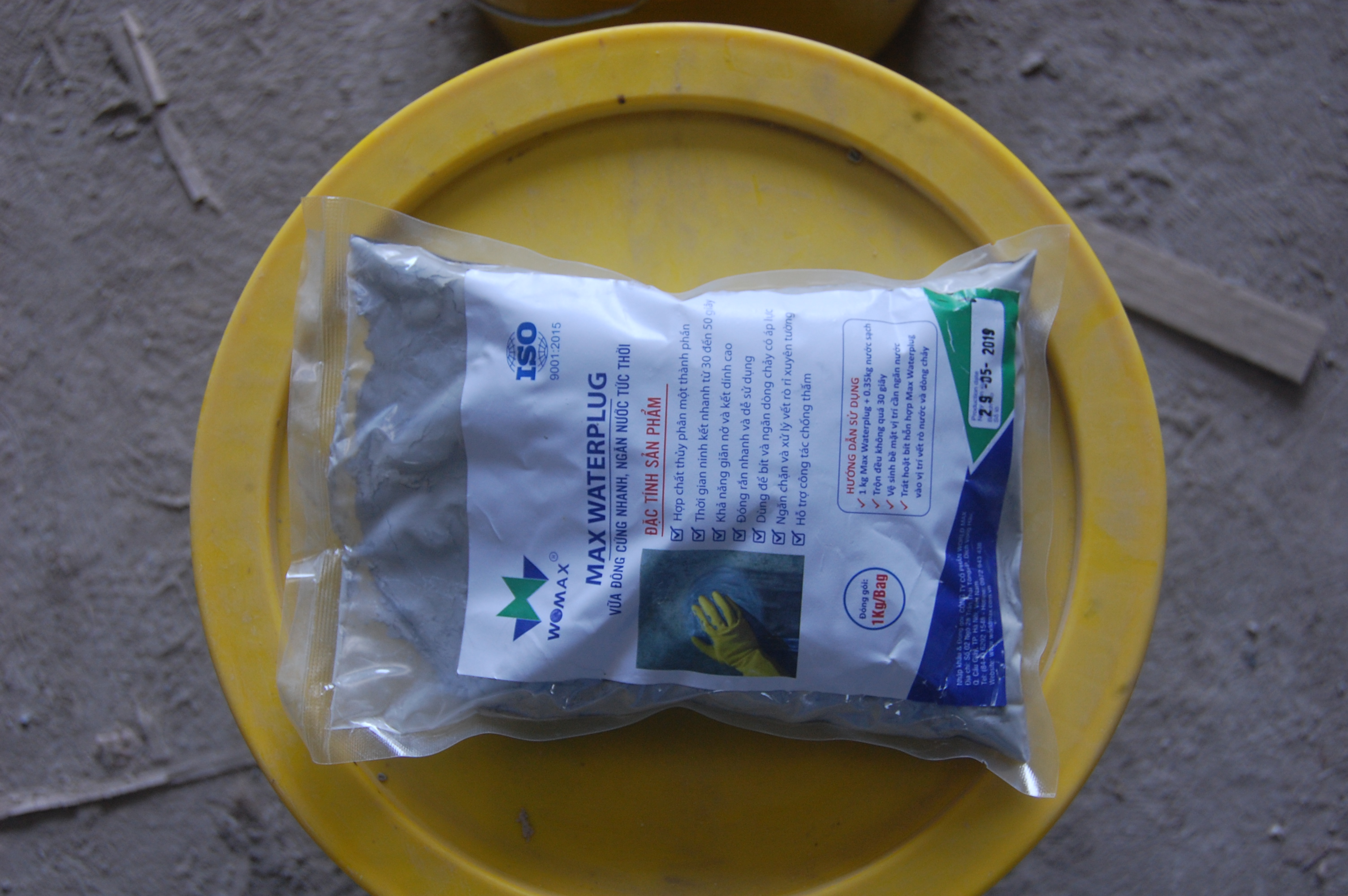 Max water plug - Đông cứng nhanh(túi 1kg)