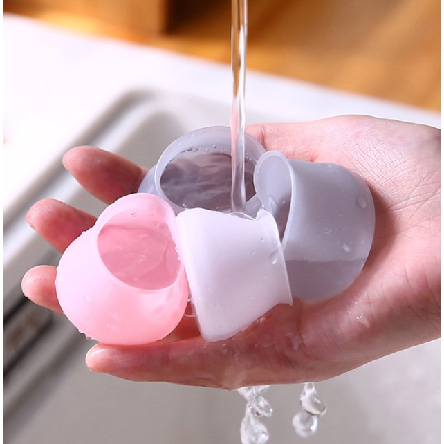 Set 4 bọc chân bàn silicon
