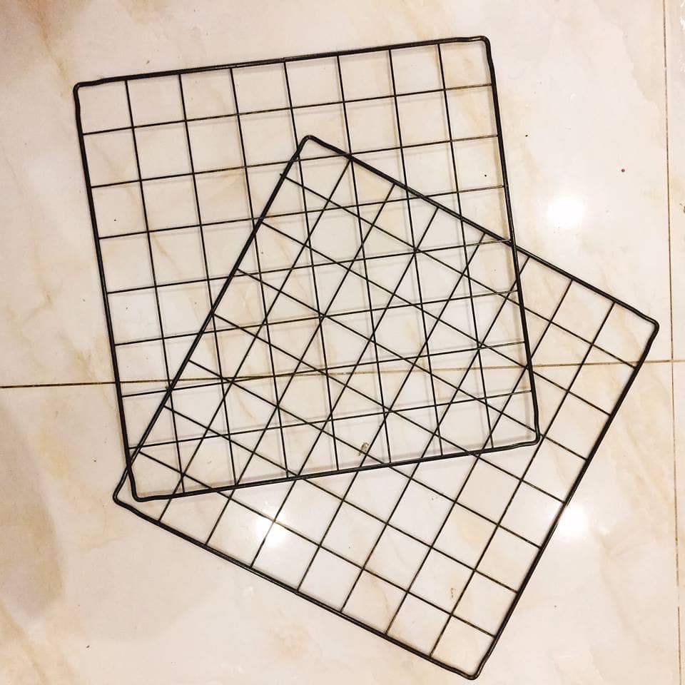 Khung Lưới Sắt Trang Trí Màu Đen 35x35cm Tặng Kèm 2 Móc Dính Đa Năng