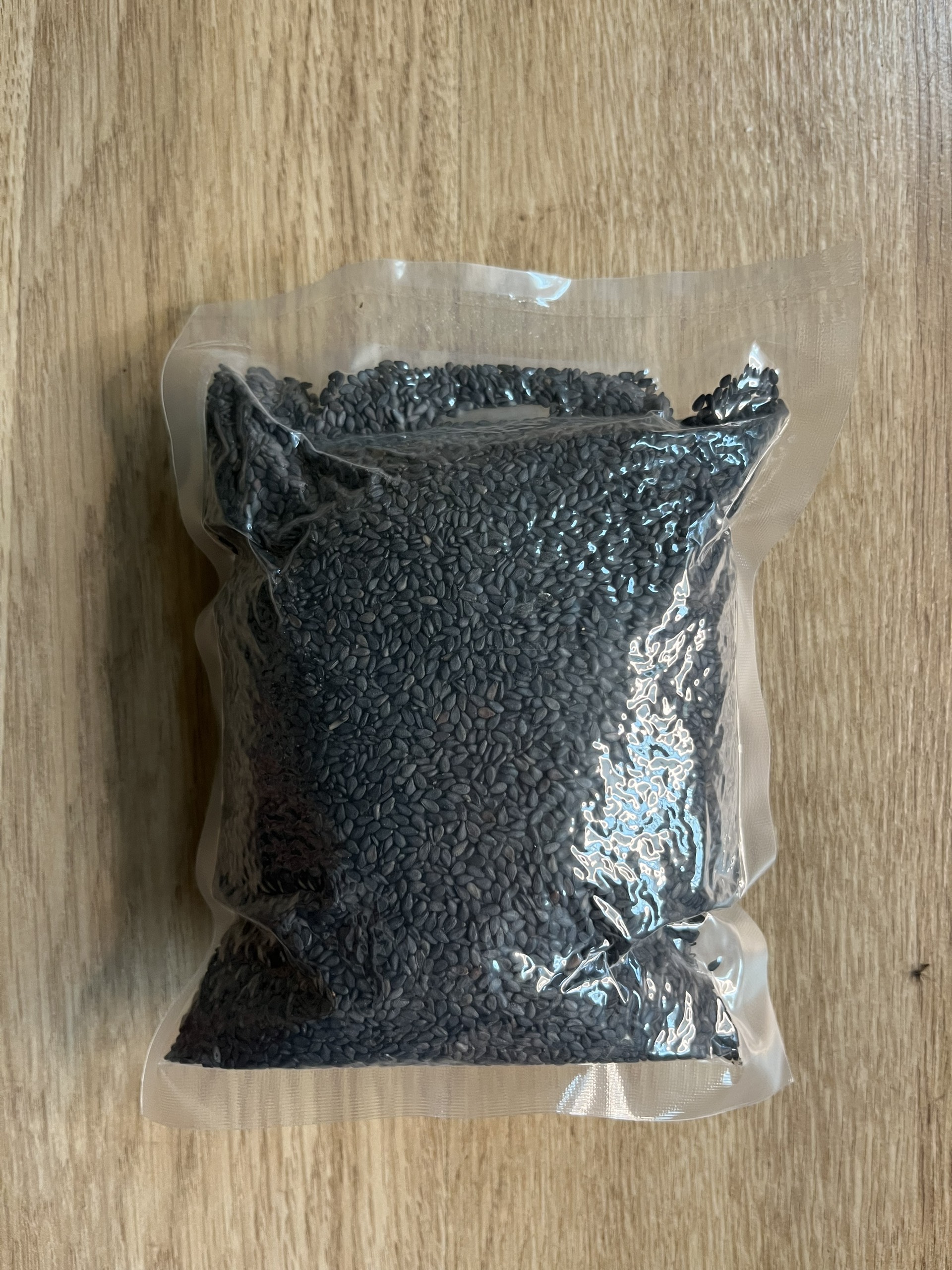 Mè đen Phú Minh Tâm 200g
