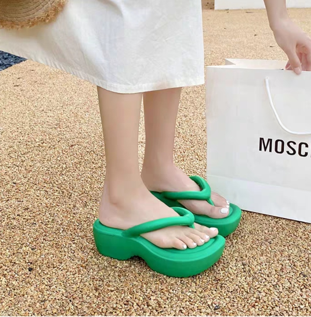 Dép Xỏ Ngón Đế Dày Mũi Vuông