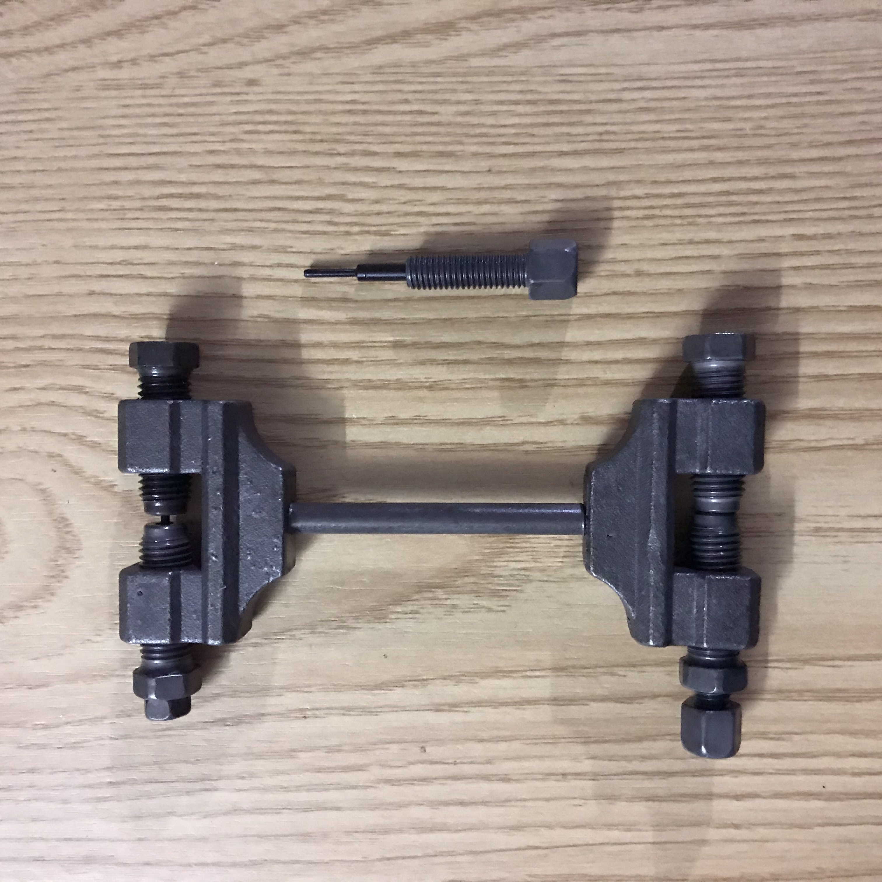 Vam Đột Xích Cam CENTURY