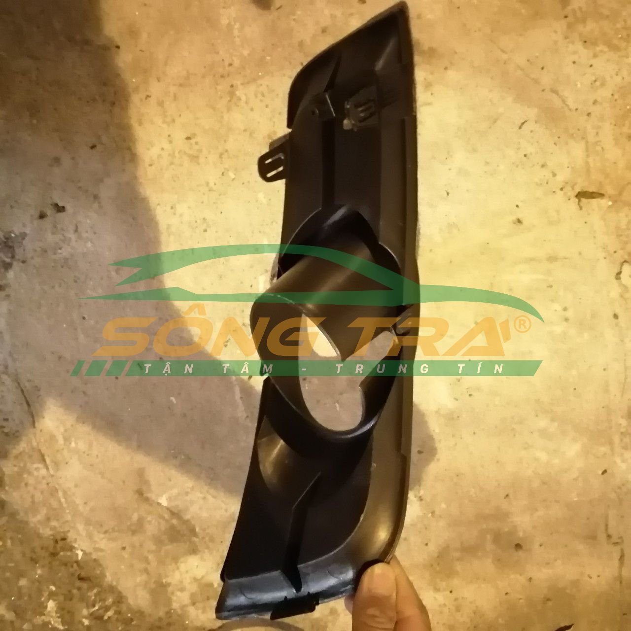 ỐP ĐÈN GẦM CHEVROLET CRUZE