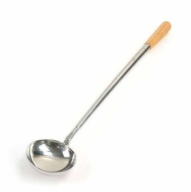 Muôi Lớn Cán Gỗ- 11cm * 35cm