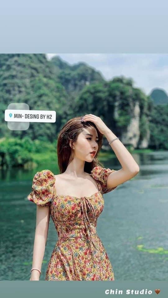 váy hoa rút ngực xẻ tà( có mút ngực)