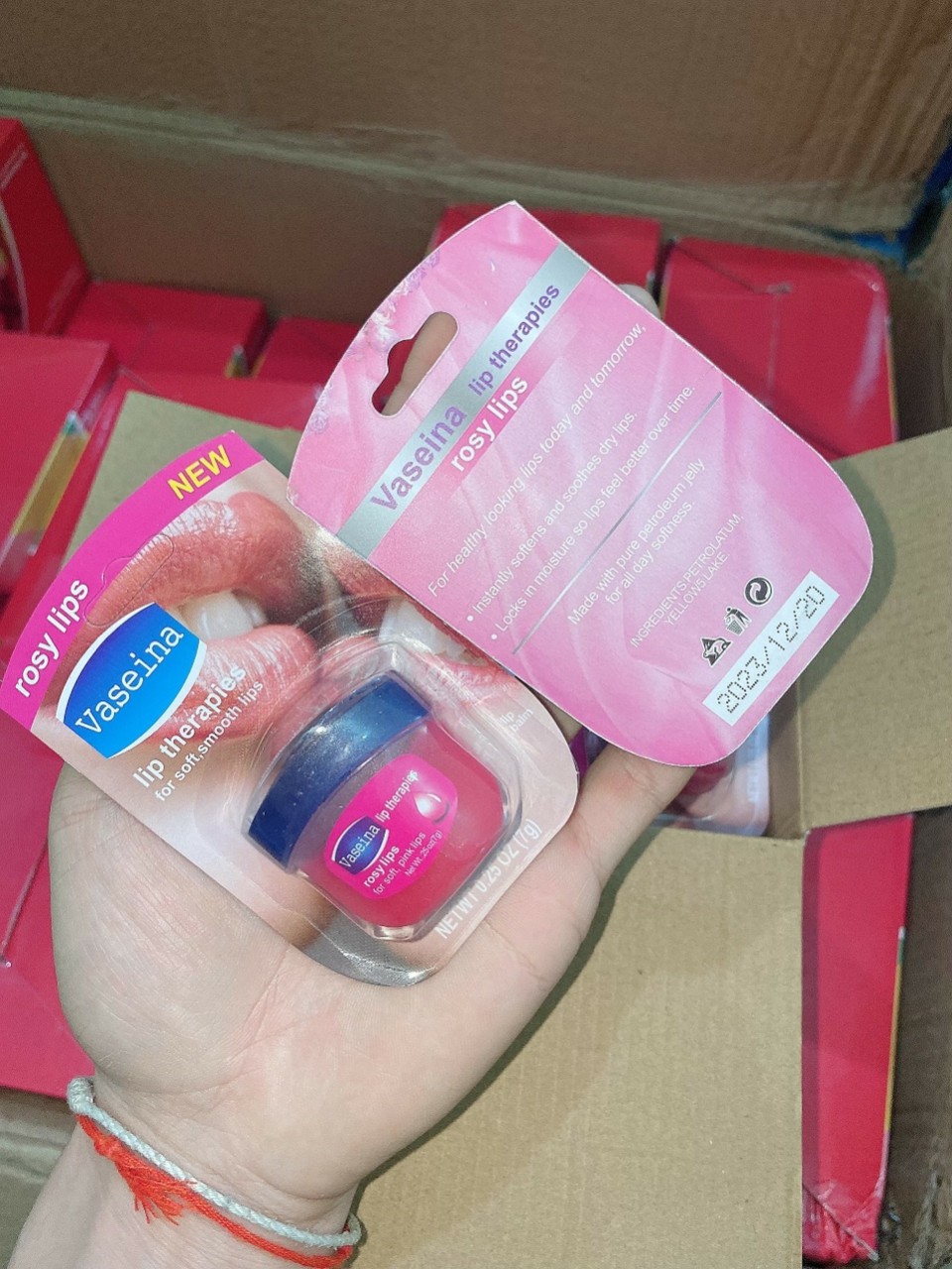 [HCM]Son Dưỡng Môi Vaseine 7g