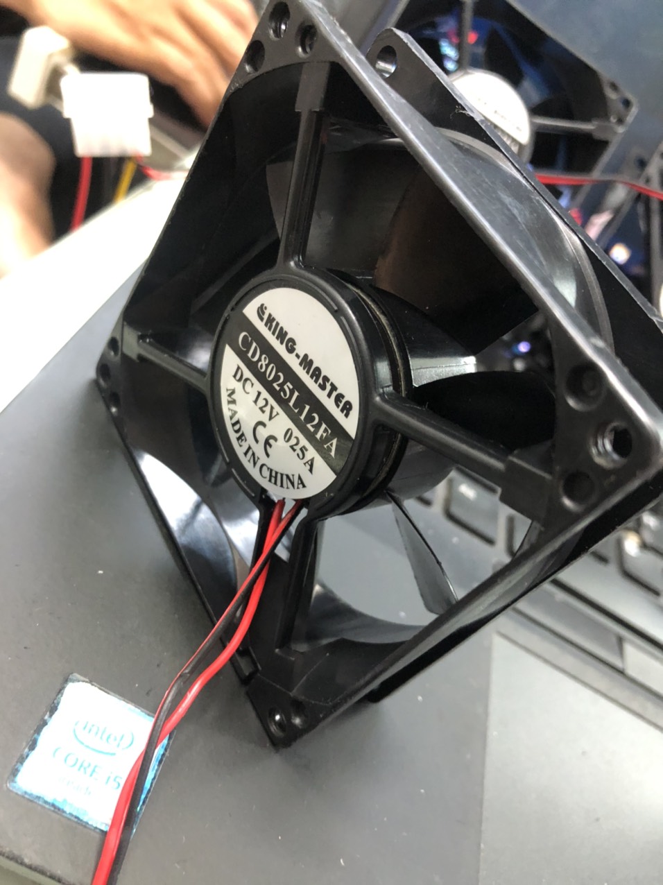 Fan Case 8CM - Làm Mát Thùng CPU - Màu đen