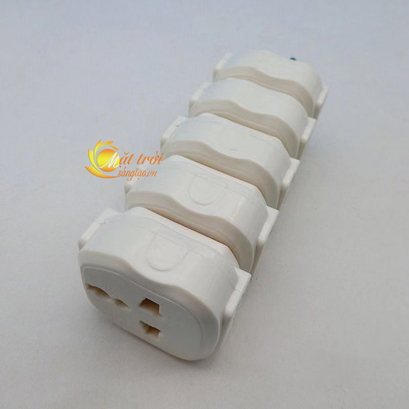 Phích cắm chia 3 ổ đa năng cao cấp