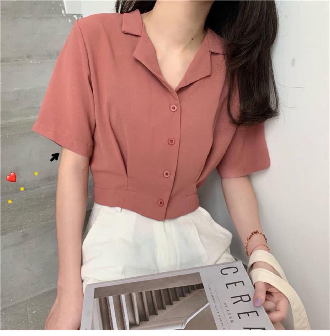 Áo sơ mi croptop chiết eo xinh xắn. NU3031